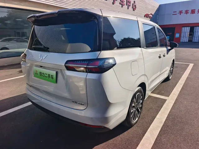 Wuling Starlight 730 — Фото автомобиля 10