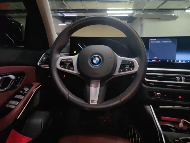 BMW i3 — Фото автомобиля 11