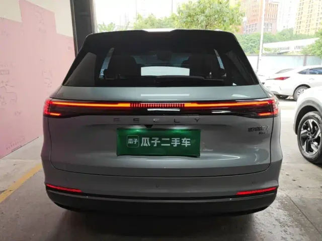 Geely Galaxy Starship 7 EM-i — Фото автомобиля 3