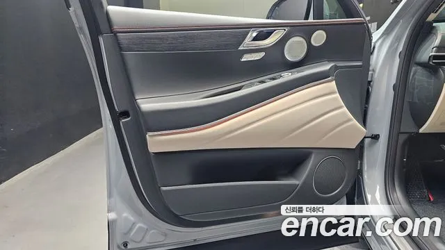 Genesis GV80 — Фото автомобиля 21