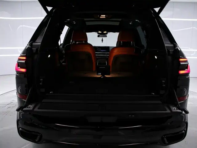 BMW X7 — Фото автомобиля 19