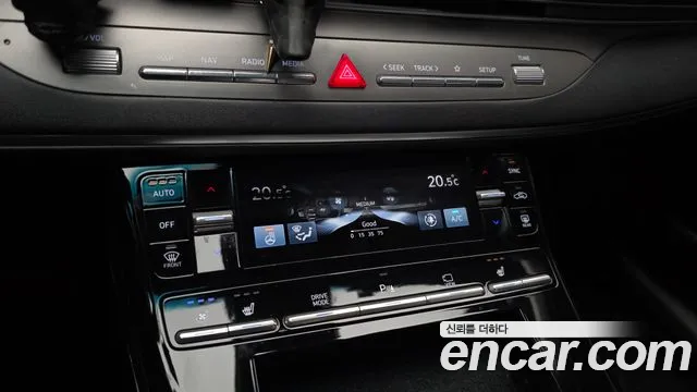 Hyundai Grandeur New — Фото автомобиля 25