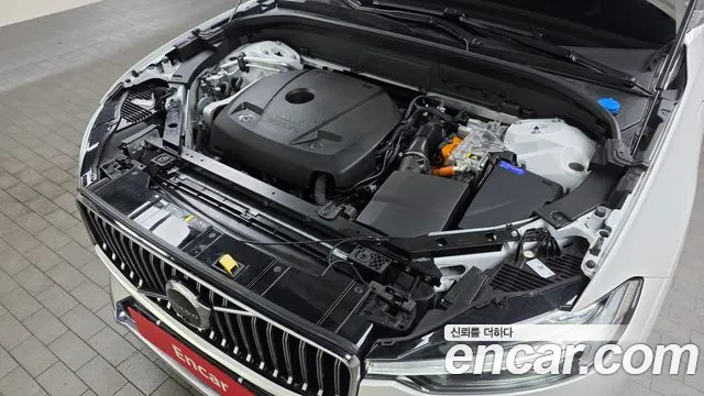 Вольво XC60 — Фото автомобиля 5