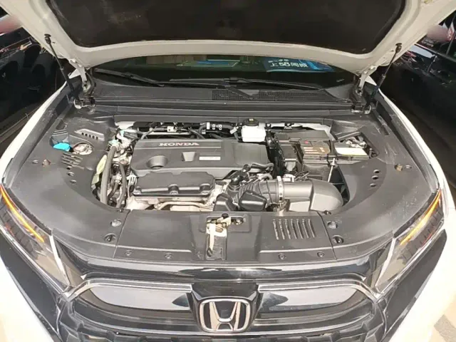 Honda UR-V — Фото автомобиля 19