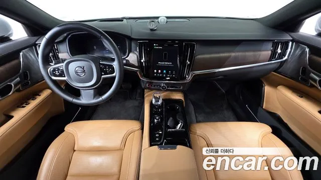 Volvo S90 — Фото автомобиля 10
