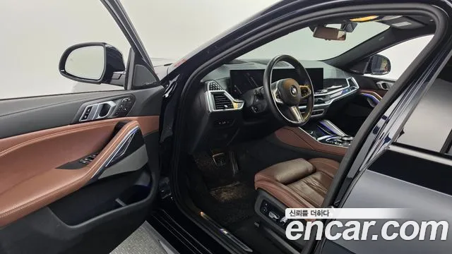 BMW X6 xDrive40i M Sport — Фото автомобиля 10