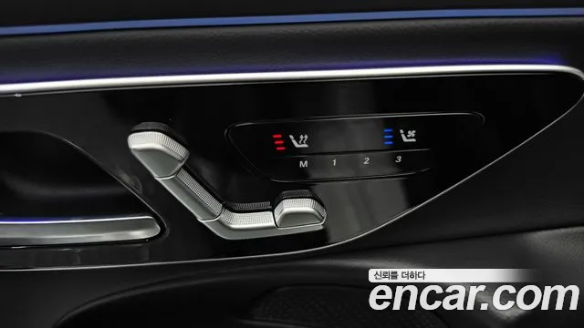 Mercedes-Benz E-Class — Фото автомобиля 29