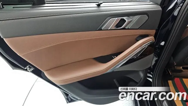BMW X6 xDrive40i M Sport — Фото автомобиля 20