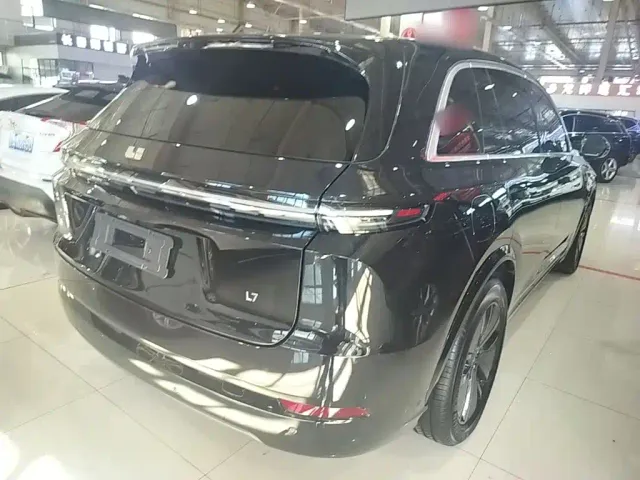 Li Auto L7 — Фото автомобиля 6