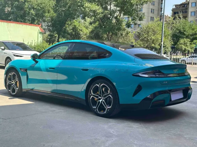 Xiaomi SU7 — Фото автомобиля 6