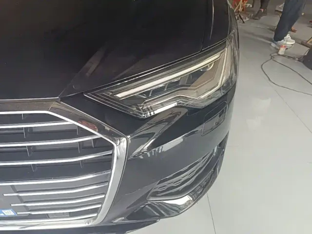 Audi A6L — Фото автомобиля 23