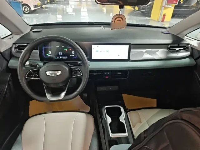 Geely Geometry E Firefly — Фото автомобиля 9