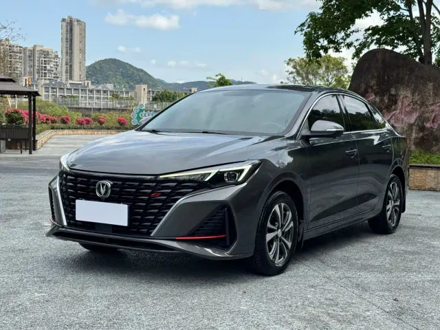 Фотография автомобиля — Changan Eado