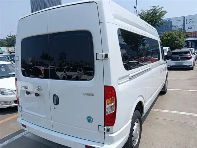 Maxus Xintu V80 — Фото автомобиля 6