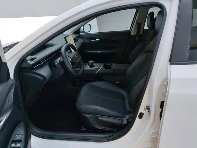 Changan Lamore — Фото автомобиля 9