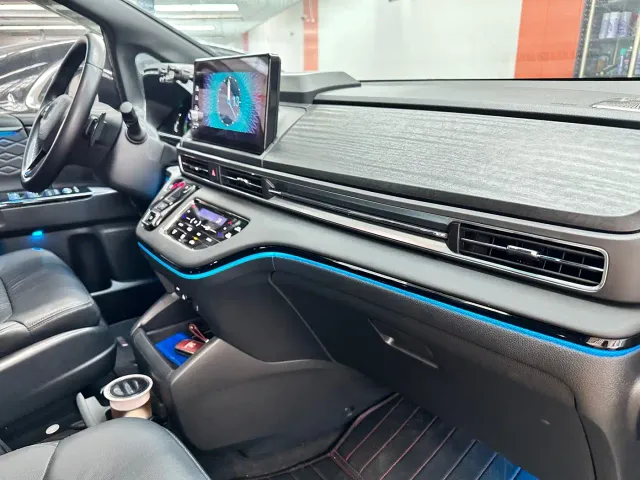 Honda Elysion — Фото автомобиля 16