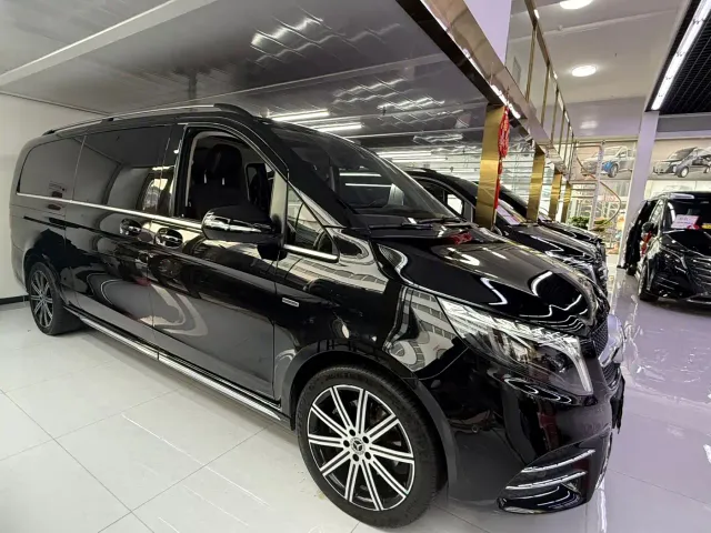 Mercedes-Benz V-Class — Фото автомобиля 3