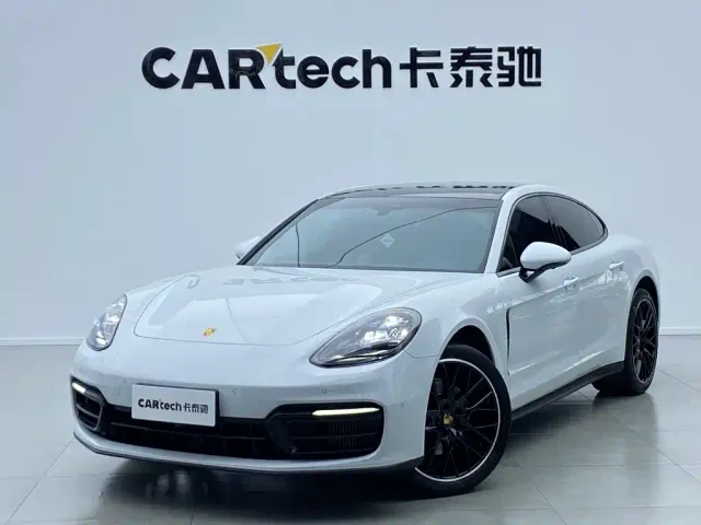 Porsche Panamera — Фото автомобиля 8