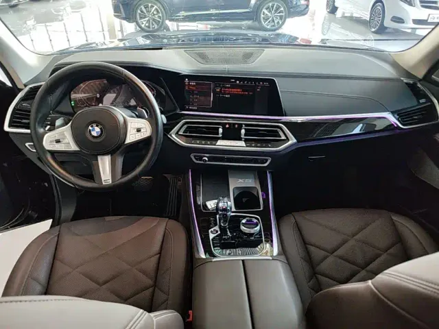 BMW X5 — Фото автомобиля 9
