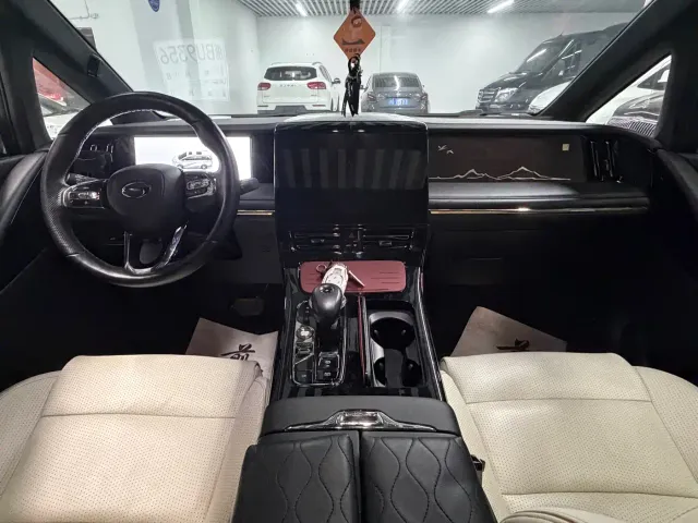 GAC Trumpchi M8 — Фото автомобиля 9
