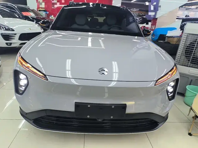 Nio ES6 — Фото автомобиля 2