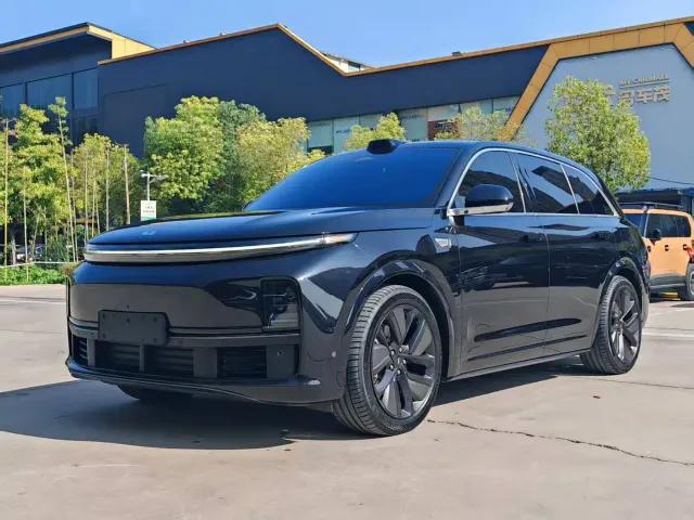 Фотография автомобиля — Li Auto L7