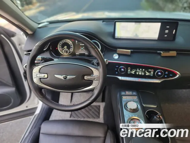Genesis GV70 — Фото автомобиля 9