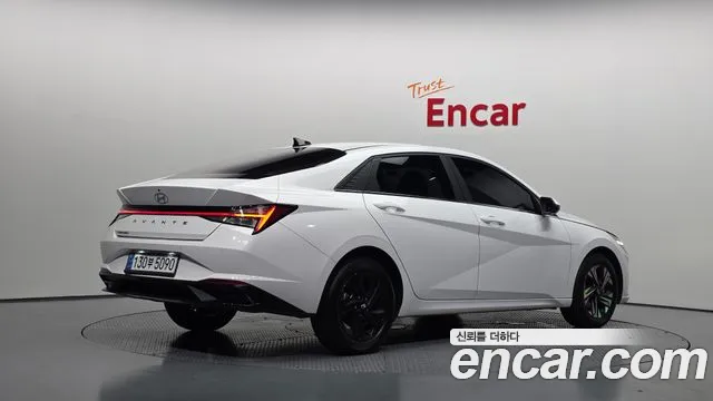 Hyundai AVANTE Avante (CN7) — Фото автомобиля 2