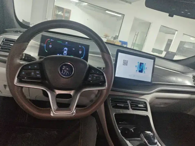 BYD Qin PLUS — Фото автомобиля 9