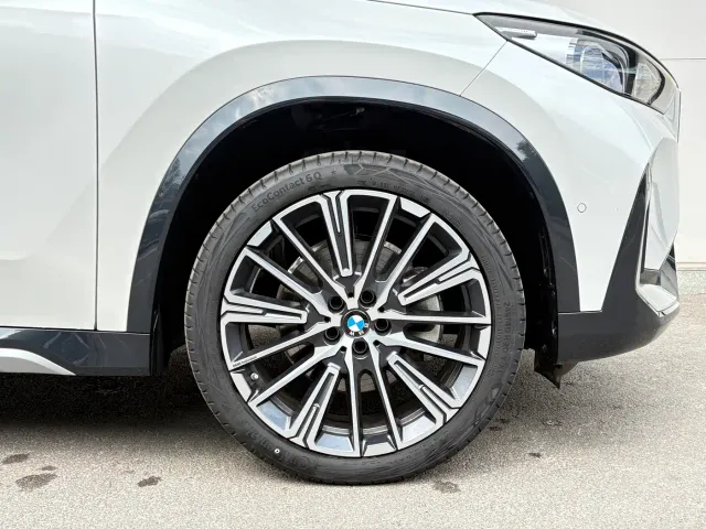 BMW X1 — Фото автомобиля 11
