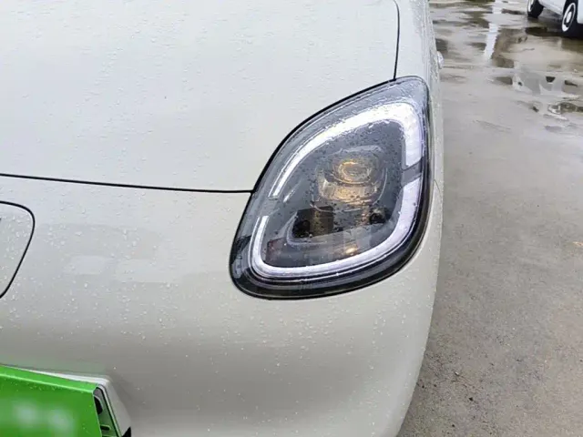 Wuling Hongguang Mini EV — Фото автомобиля 23