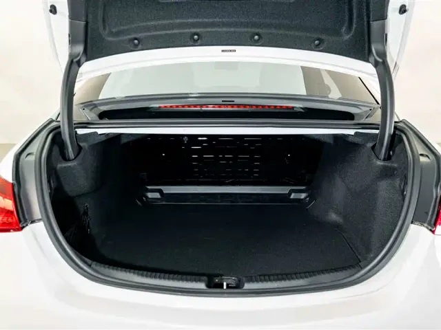 Mercedes-Benz C-Class — Фото автомобиля 21