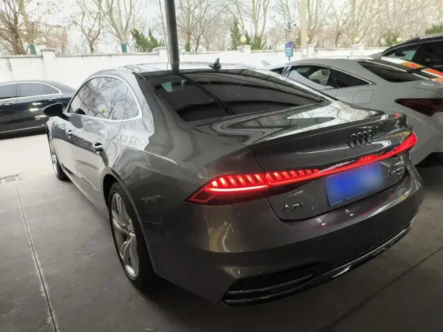 Audi A7L — Фото автомобиля 22
