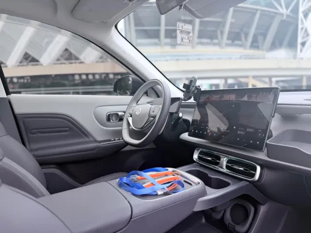 Leapmotor B10 — Фото автомобиля 13