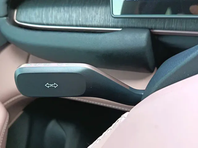 Nio EC6 — Фото автомобиля 14