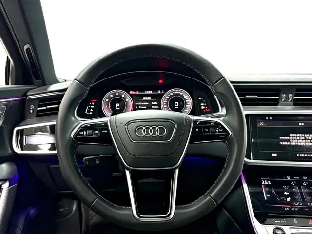Audi A6L — Фото автомобиля 10