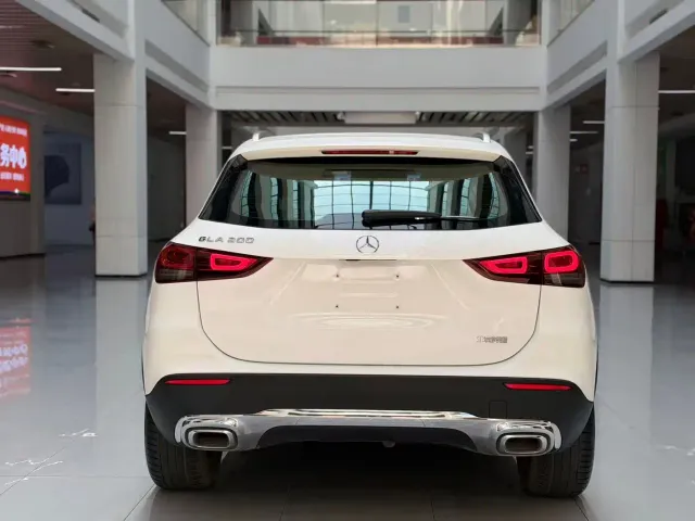 Mercedes-Benz GLA-Class — Фото автомобиля 6