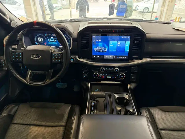 Ford F-150 Raptor — Фото автомобиля 6