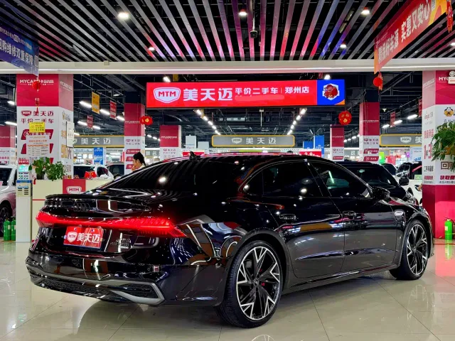 Audi Audi A7L 2024 45 TFSI quattro S-line Black Warrior Edition — Фото автомобиля 4