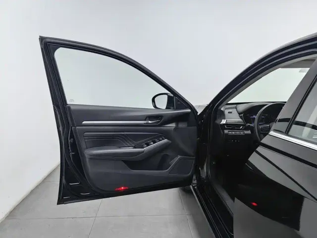 Nissan Teana — Фото автомобиля 8