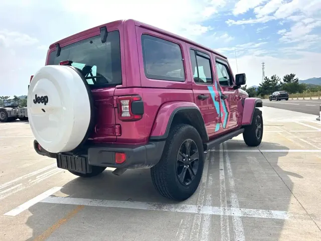 Jeep Wrangler — Фото автомобиля 5