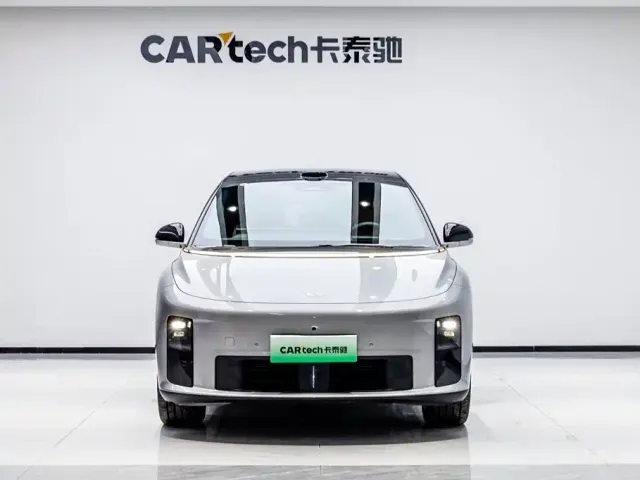 Li Auto i6 — Фото автомобиля 3