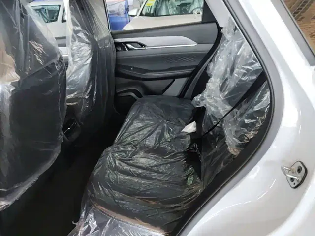 Dongfeng SKY EV01 — Фото автомобиля 16