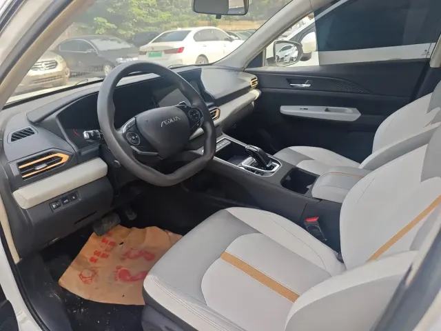 Dongfeng Fengshen E70 — Фото автомобиля 7