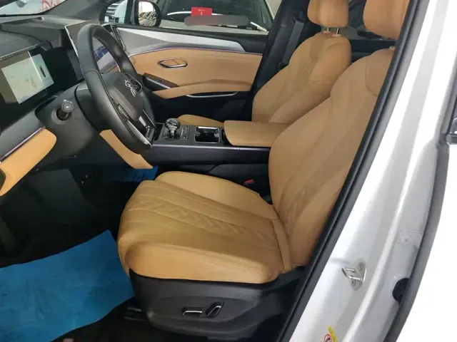 BYD Song L DM-i — Фото автомобиля 9