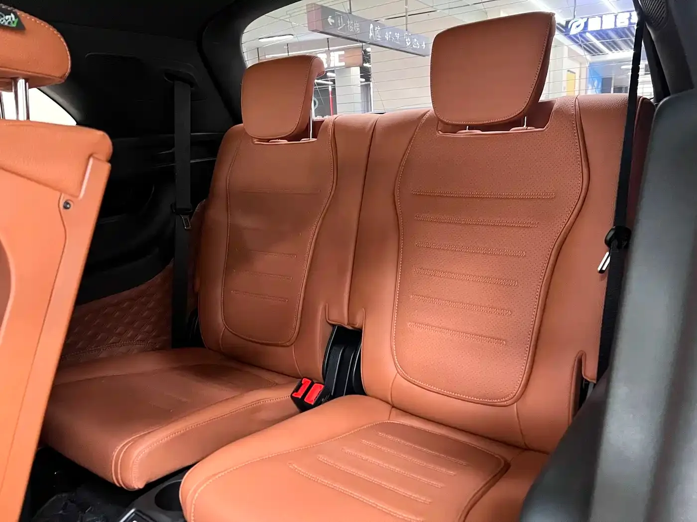 Mercedes-Benz Mercedes-Benz GLC 2023 GLC 260 L 4MATIC Luxury 7-Seater — Фото автомобиля 12