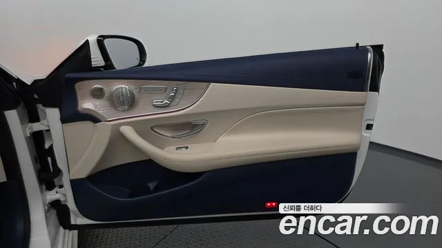 Mercedes-Benz E-Class — Фото автомобиля 20
