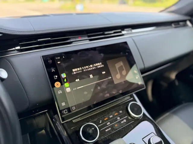 Land Rover Range Rover Sport — Фото автомобиля 23