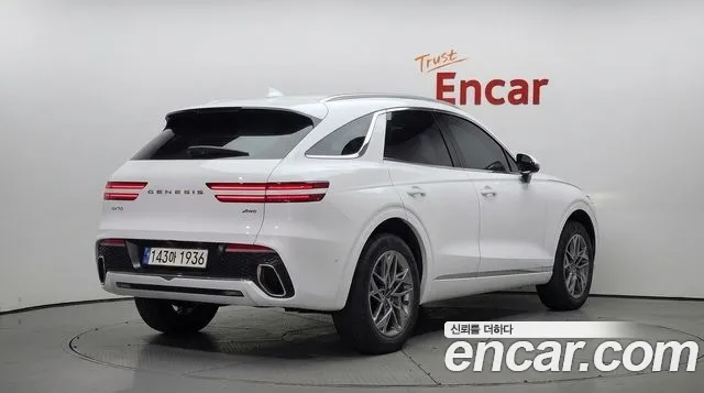 Genesis GV70 — Фото автомобиля 2