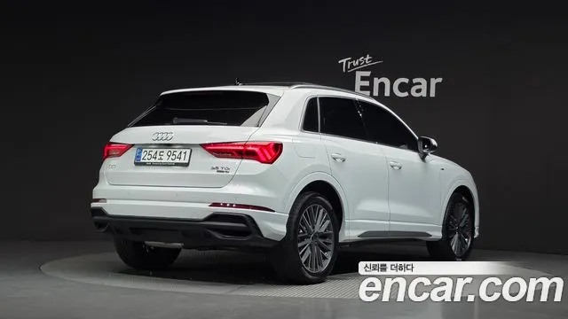 Audi Q3 35 TDI quattro Premium — Фото автомобиля 2